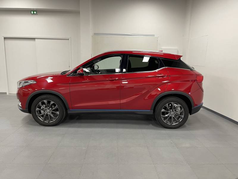 voiture 100 % électrique SERES 3 rouge version luxe pas chère à Mantes la Ville - vue latérale