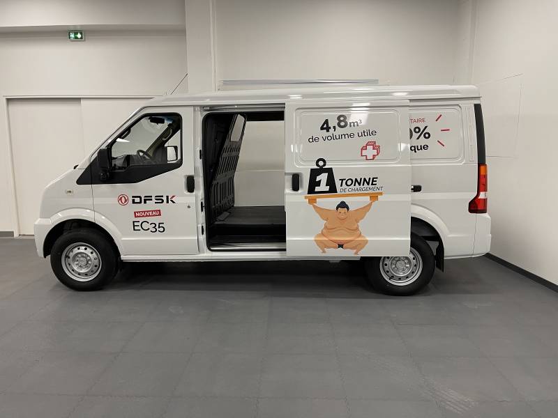 quel véhicule utilitaire électrique fourgon DFSK EC 35 pas cher choisir proche de Versailles - vue portes latérales coulissantes